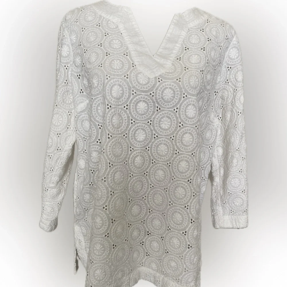 Embroidered top - Picture 2 of 10
